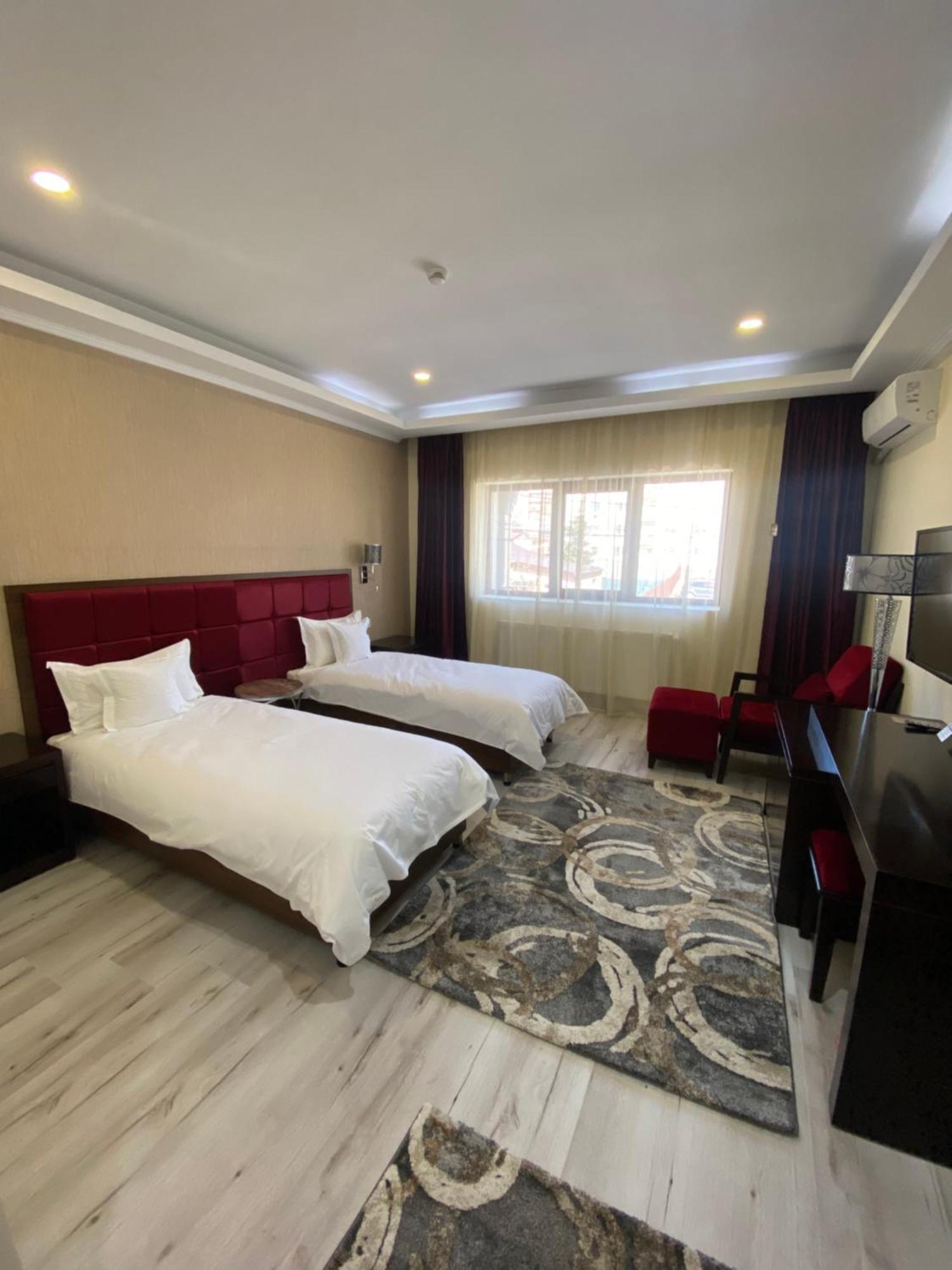 Hotel Terra Iasi Valea Lupului  Ngoại thất bức ảnh