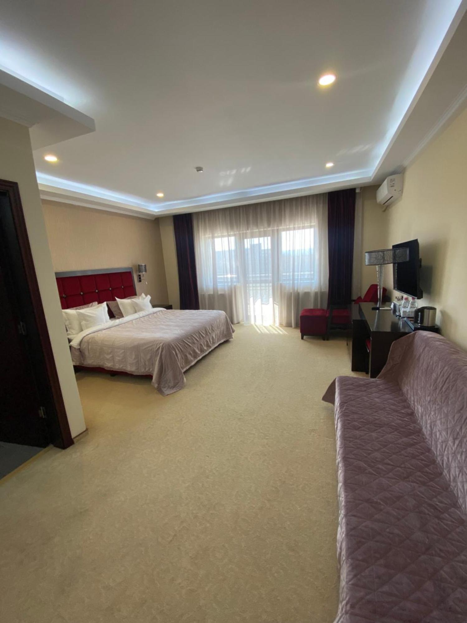 Hotel Terra Iasi Valea Lupului  Ngoại thất bức ảnh