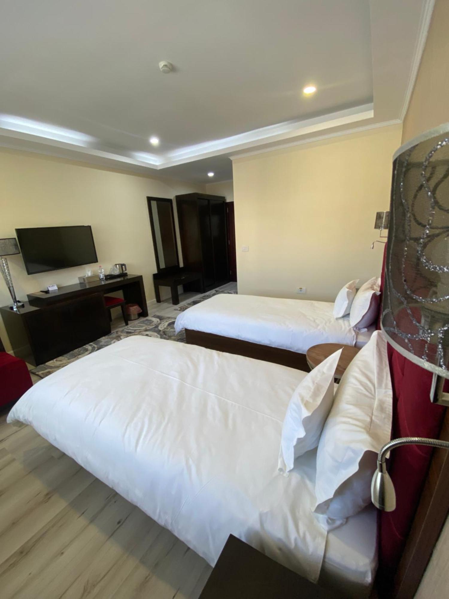 Hotel Terra Iasi Valea Lupului  Ngoại thất bức ảnh