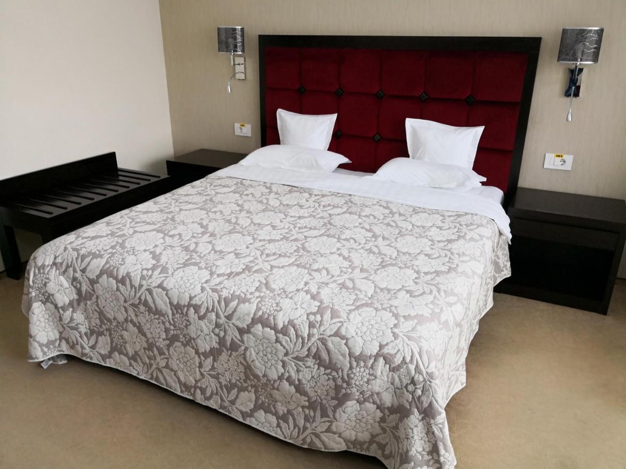 Hotel Terra Iasi Valea Lupului  Ngoại thất bức ảnh