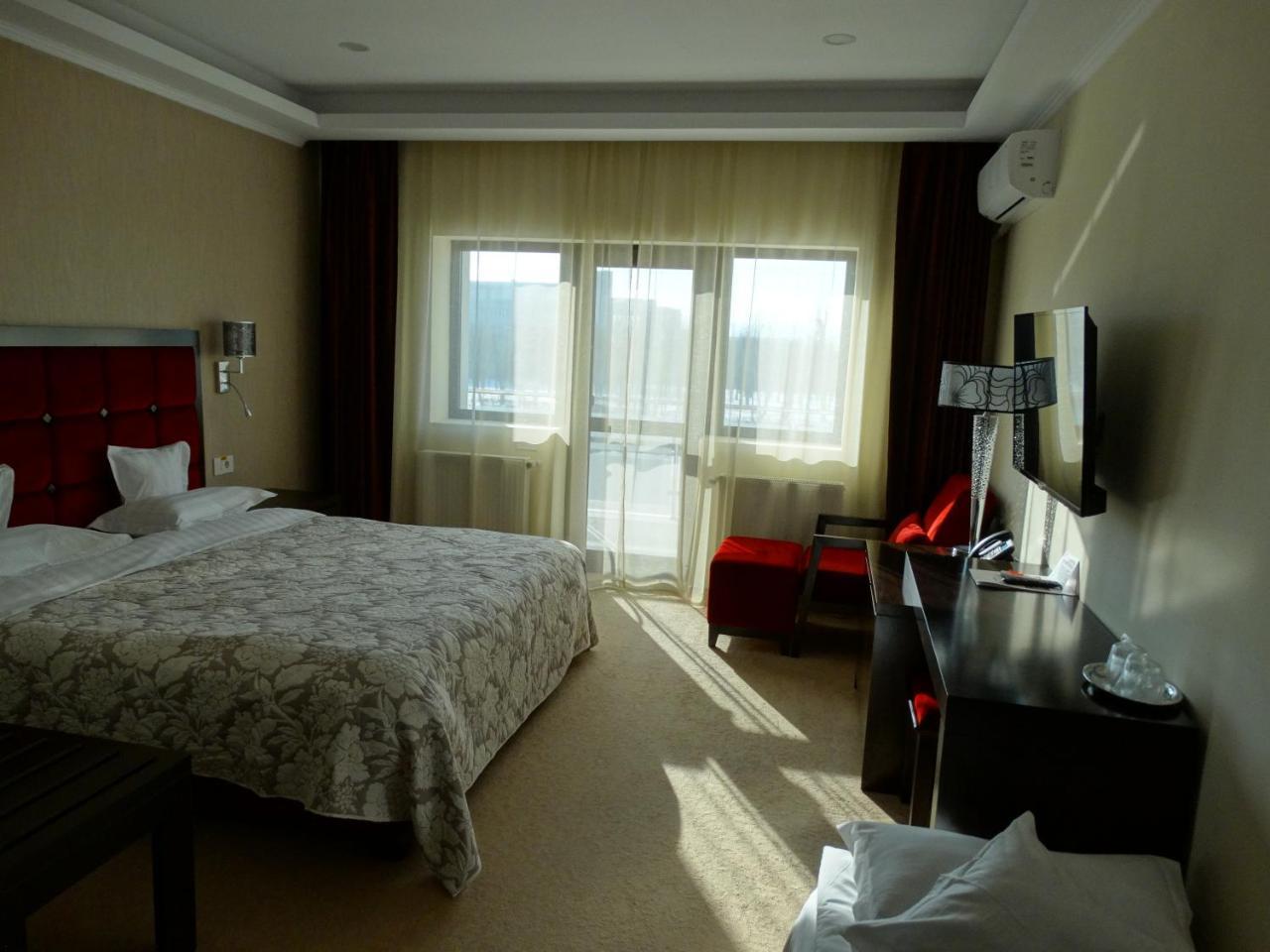 Hotel Terra Iasi Valea Lupului  Ngoại thất bức ảnh