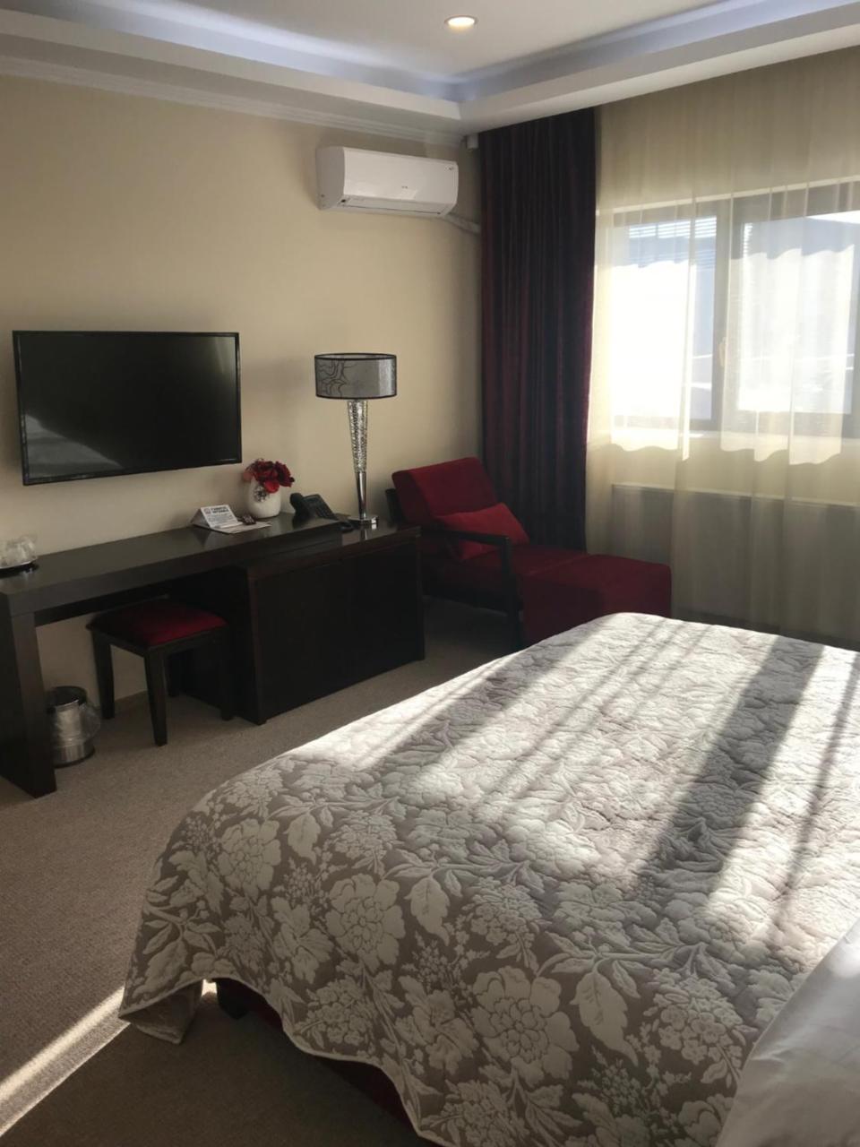 Hotel Terra Iasi Valea Lupului  Ngoại thất bức ảnh